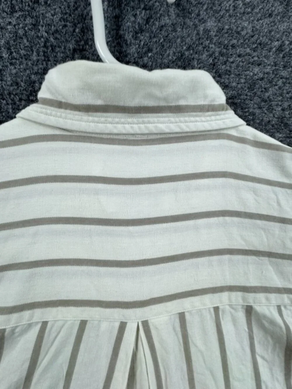 VTG Valentino Uomo Button-Down Large Striped White Gray Cotton Rayon Pocket Mens